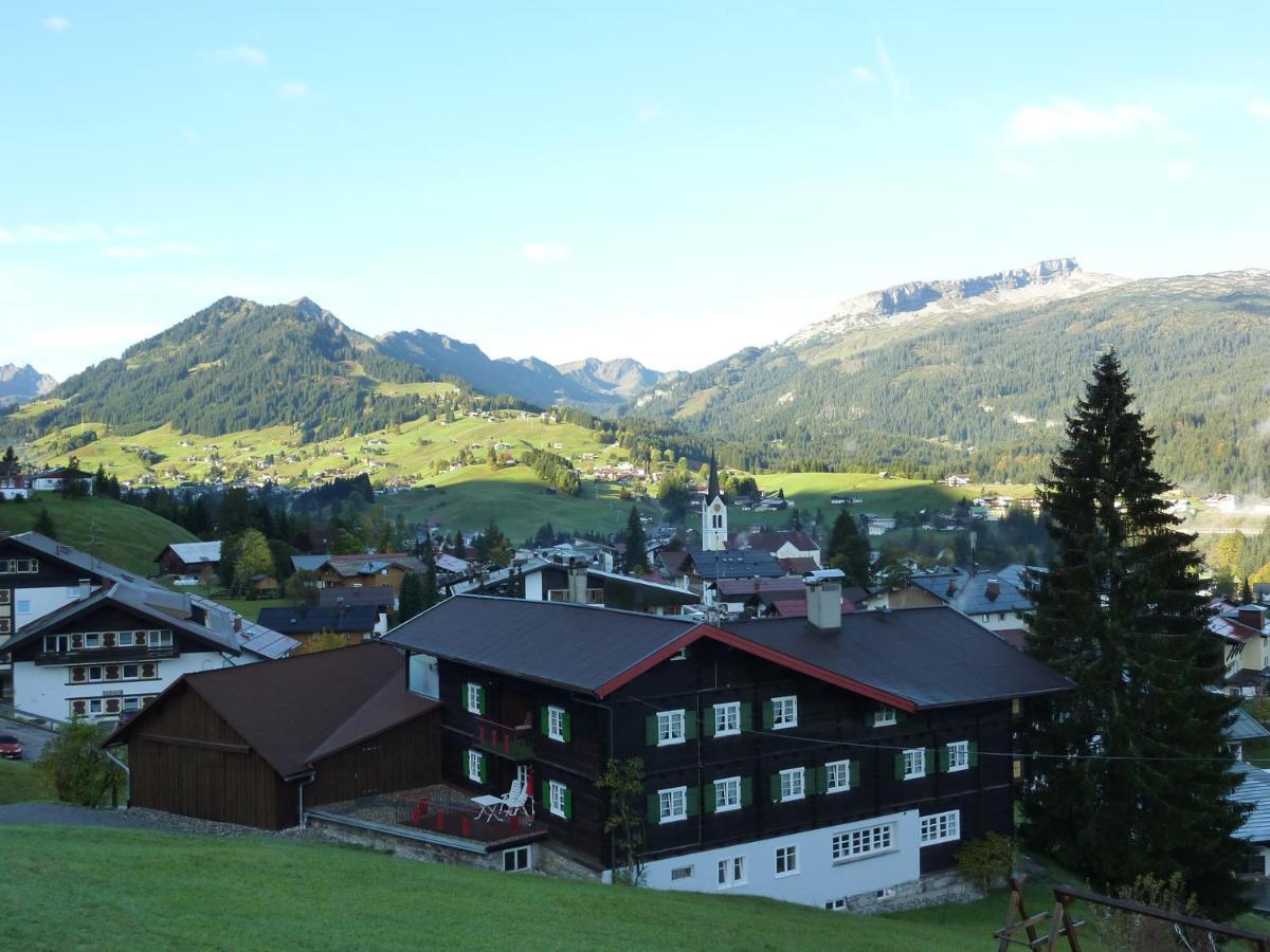 Gaestehaus Alpina Riezlern Zewnętrze zdjęcie