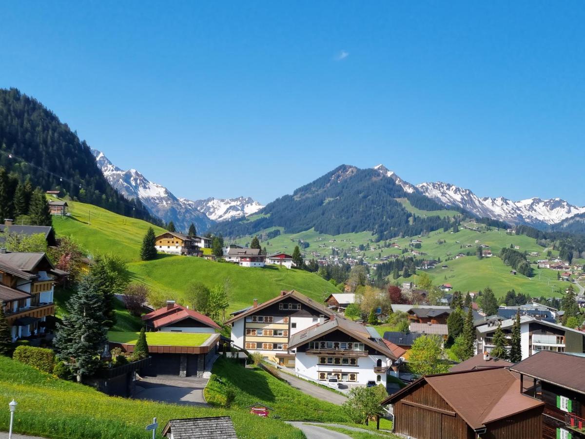 Gaestehaus Alpina Riezlern Zewnętrze zdjęcie